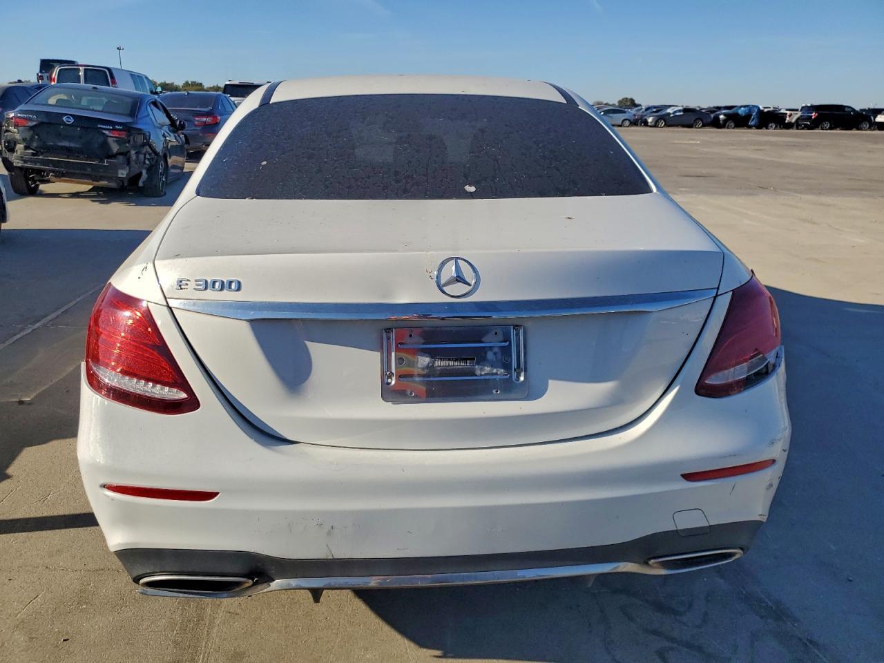 2017 Mercedes-Benz E 300 - Image 6
