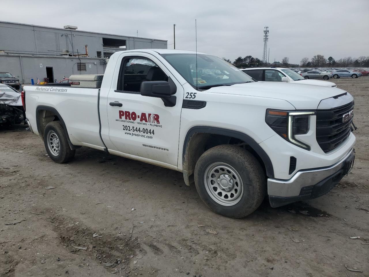 2023 GMC Sierra C1500 - Image 4