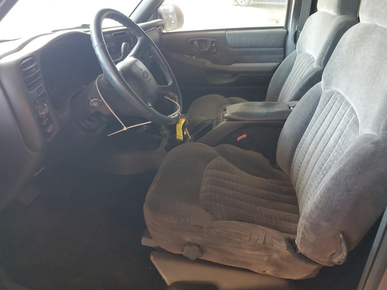 2002 Chevrolet S Truck S10 - Фото 7