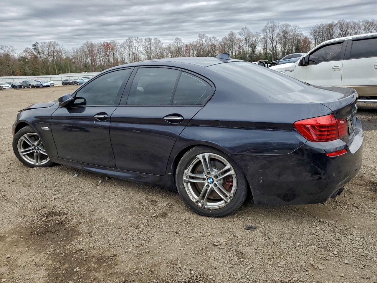 2015 BMW 528 Xi - Фото 2