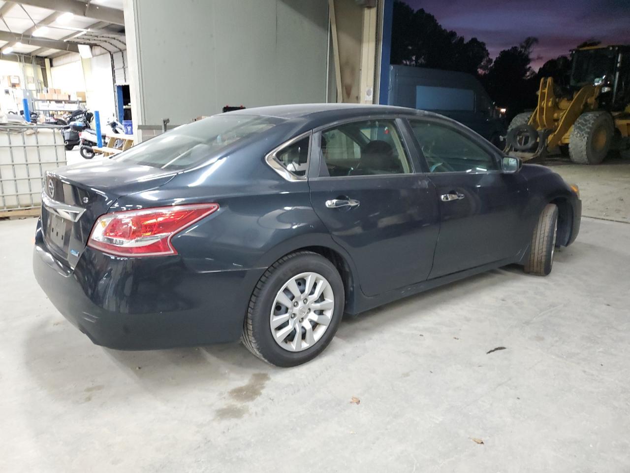 2013 Nissan Altima 2.5 - Фото 3