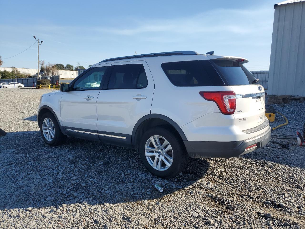 2019 Ford Explorer Xlt - Image 2