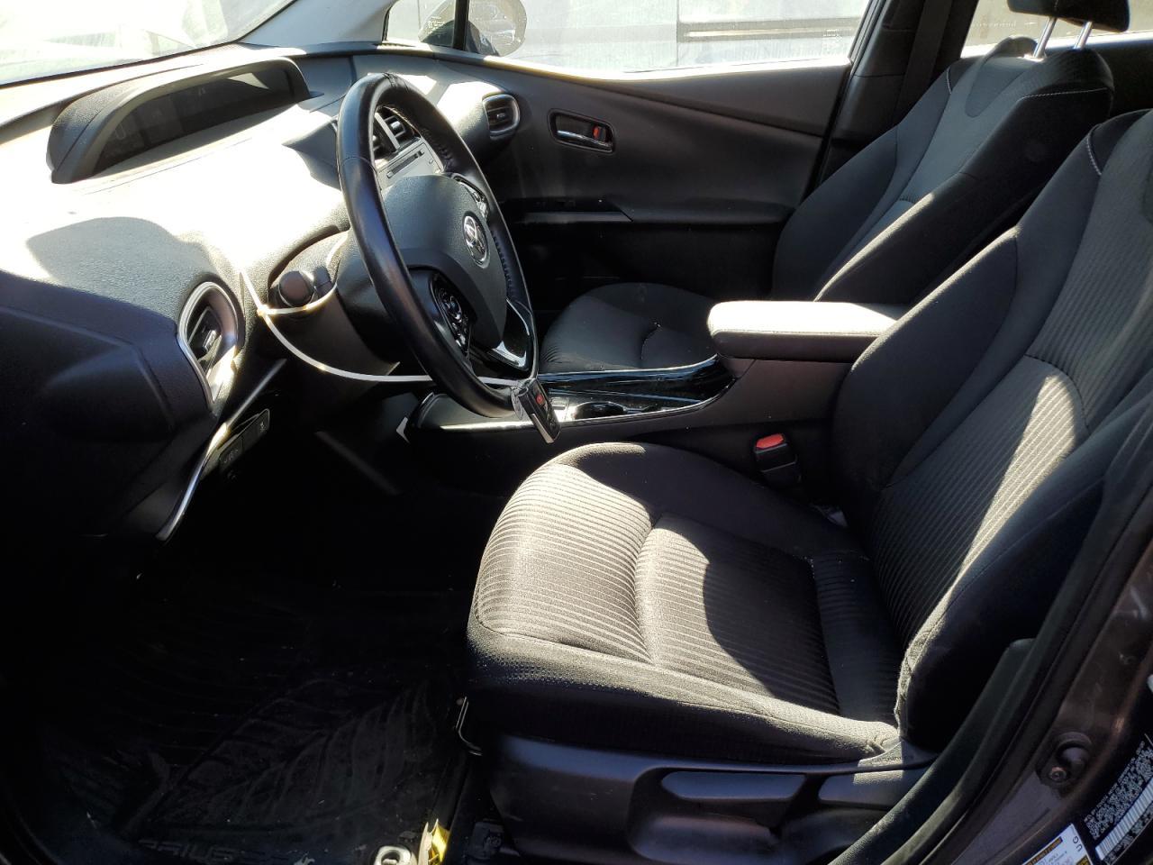 2020 Toyota Prius Prime Le - Фото 7