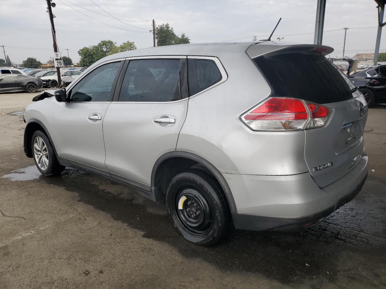 2015 Nissan Rogue S - Фото 2