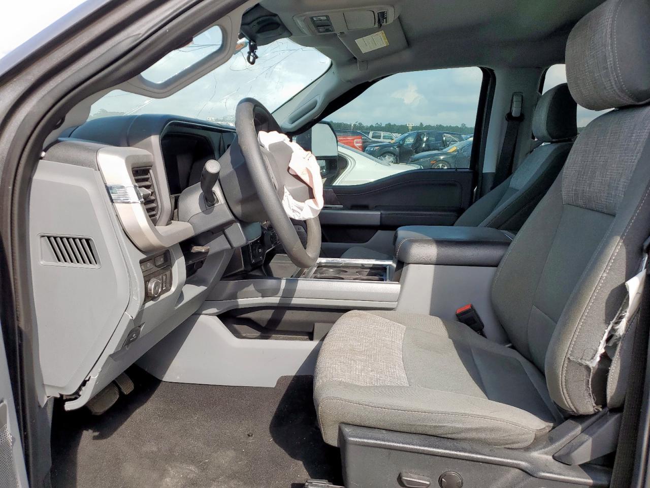 2023 Ford F250 Super Duty - Image 7