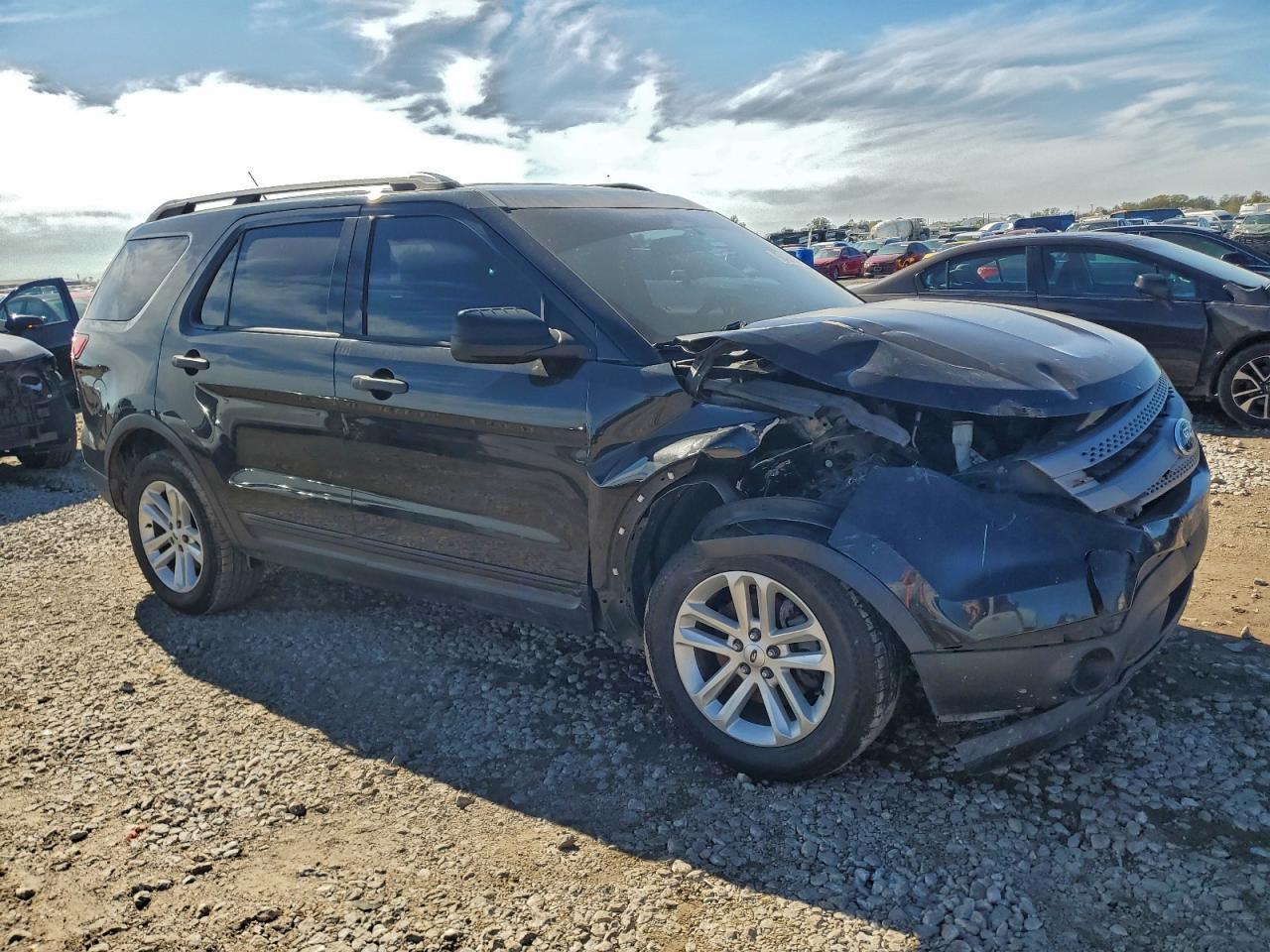 2015 Ford Explorer - Фото 4