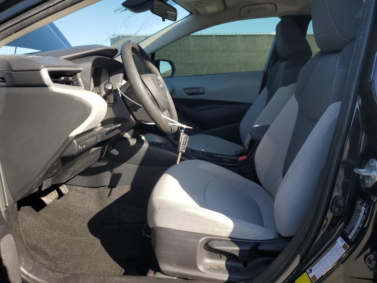 2022 Toyota Corolla Le - Фото 7