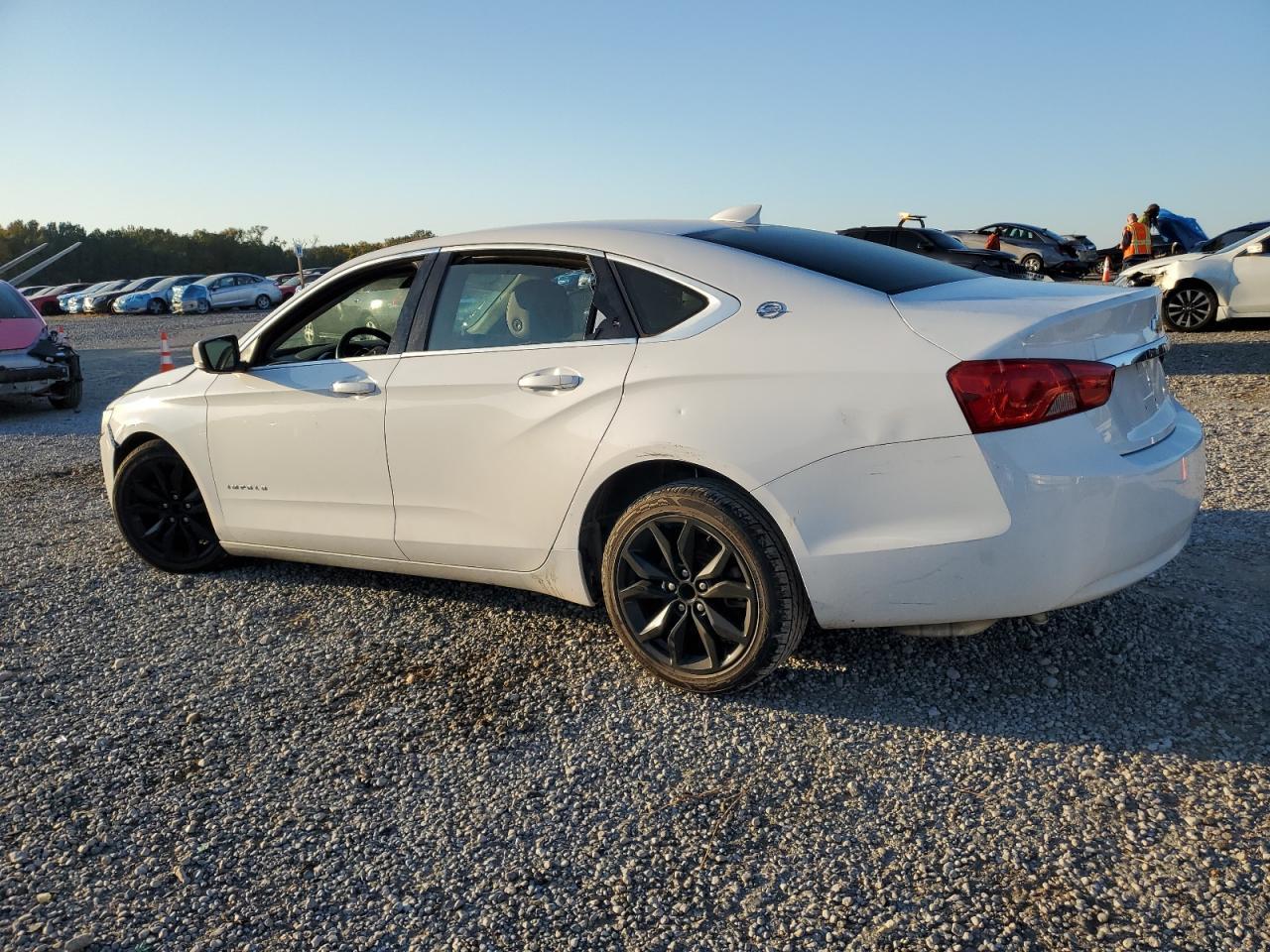 2017 Chevrolet Impala Lt - Image 2