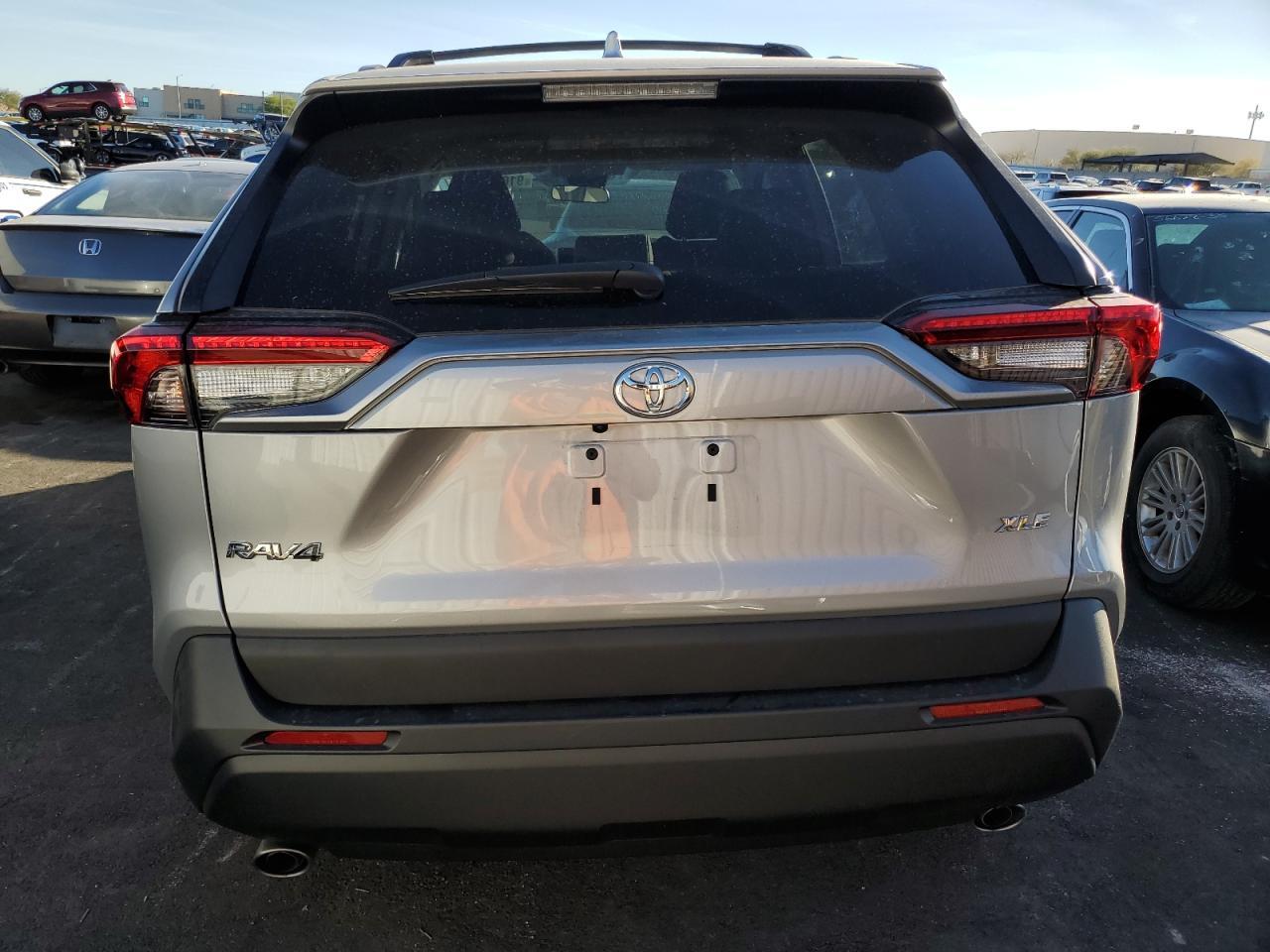 2025 Toyota Rav4 Xle - Фото 6