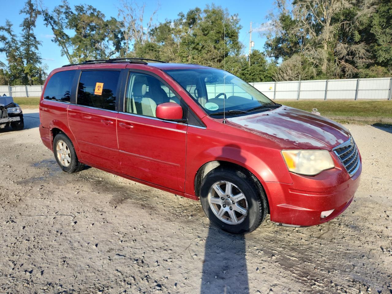 2008 Chrysler Town & Country Touring - Фото 4