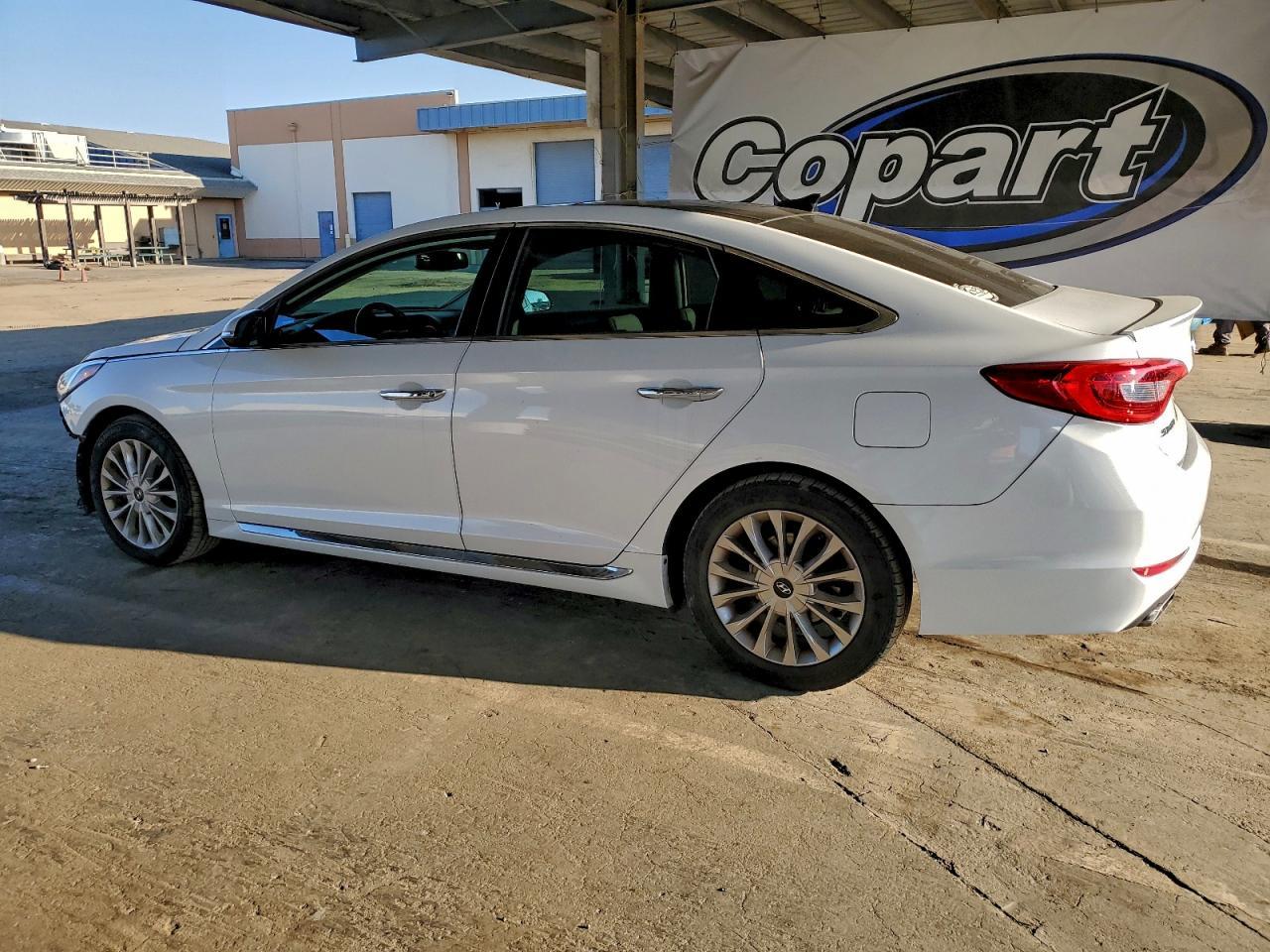 2015 Hyundai Sonata Sport - Фото 2