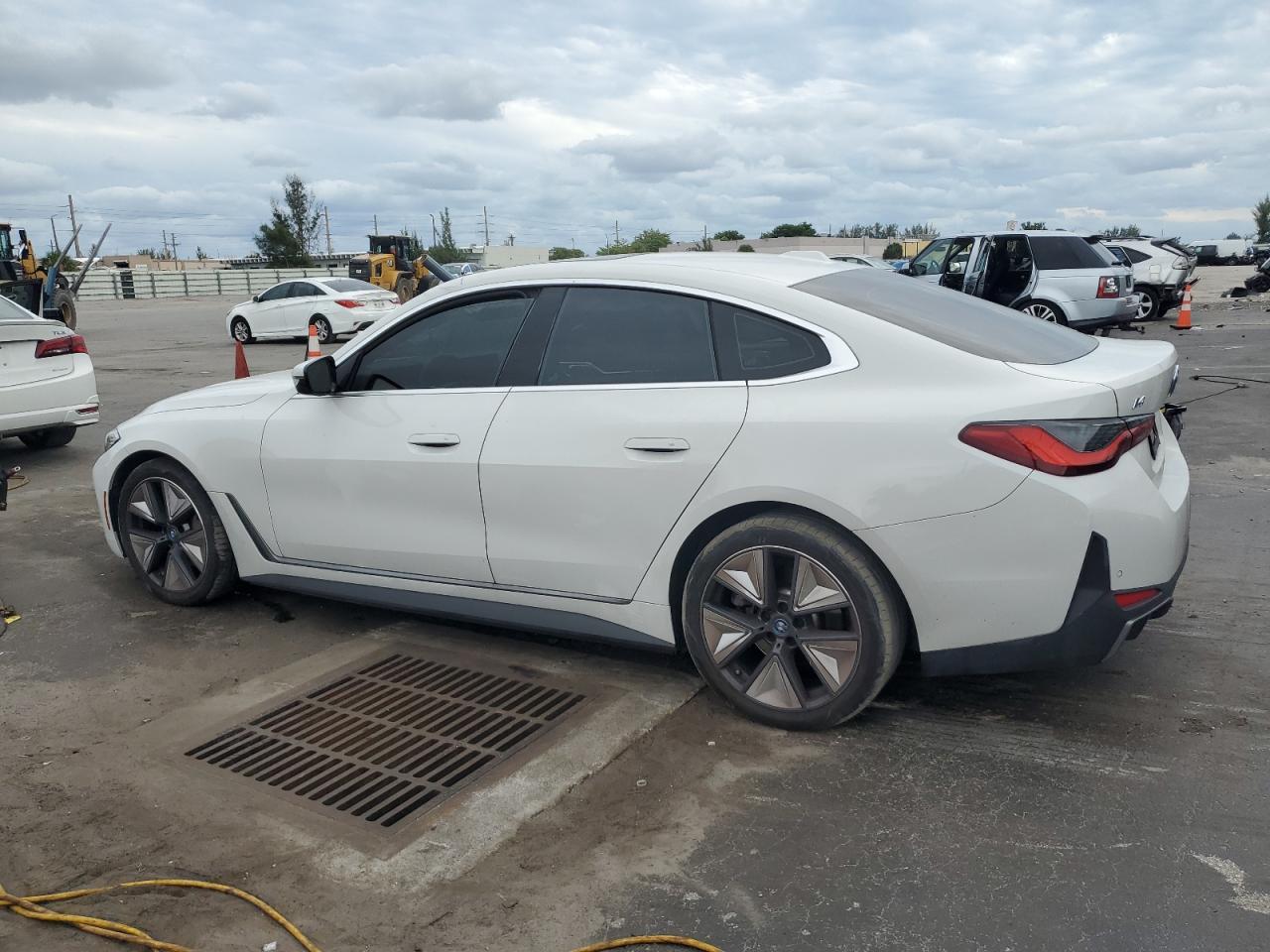 2023 BMW I4 Edrive 40 - Image 2