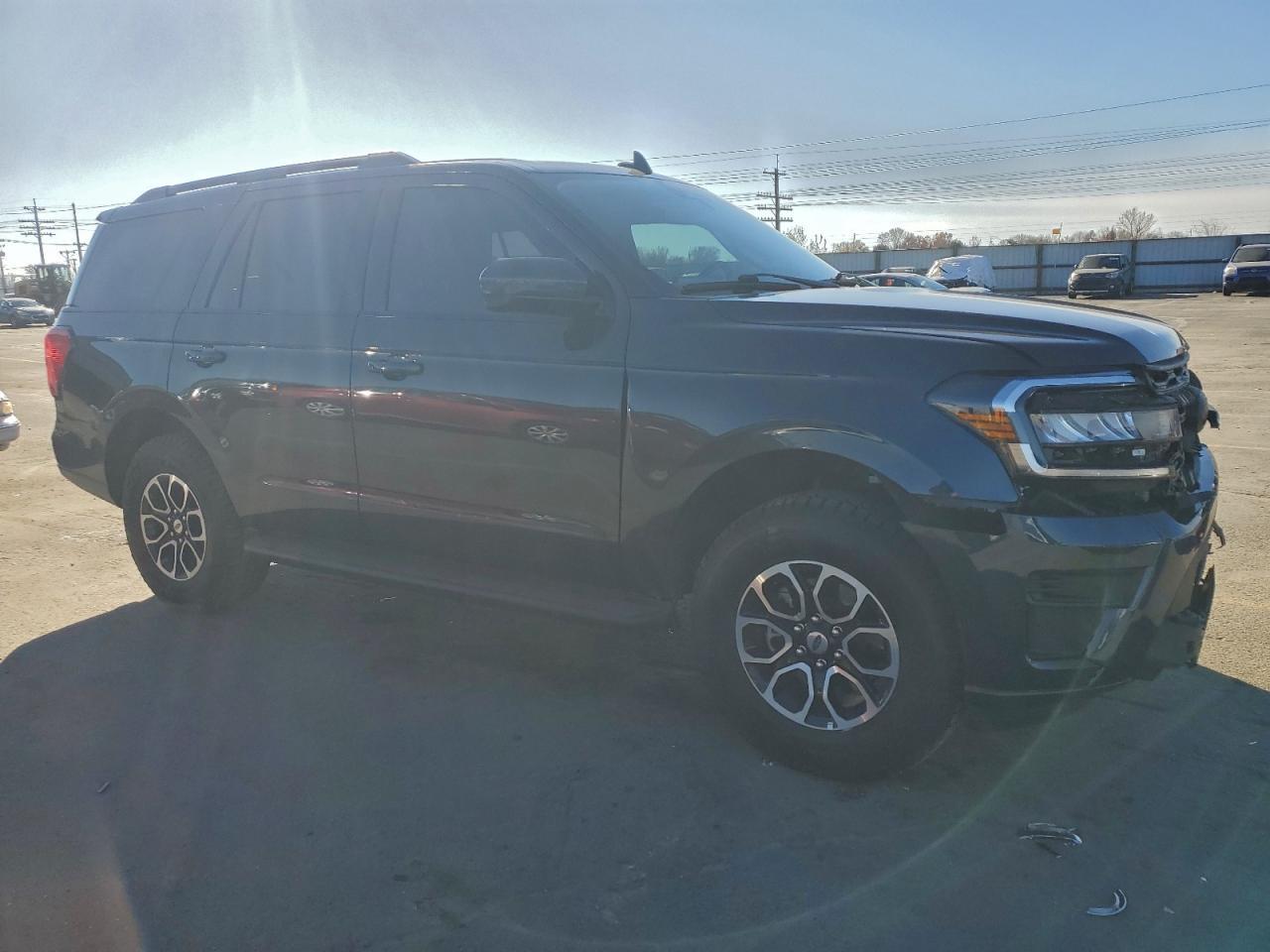 2024 Ford Expedition Xlt - Фото 4