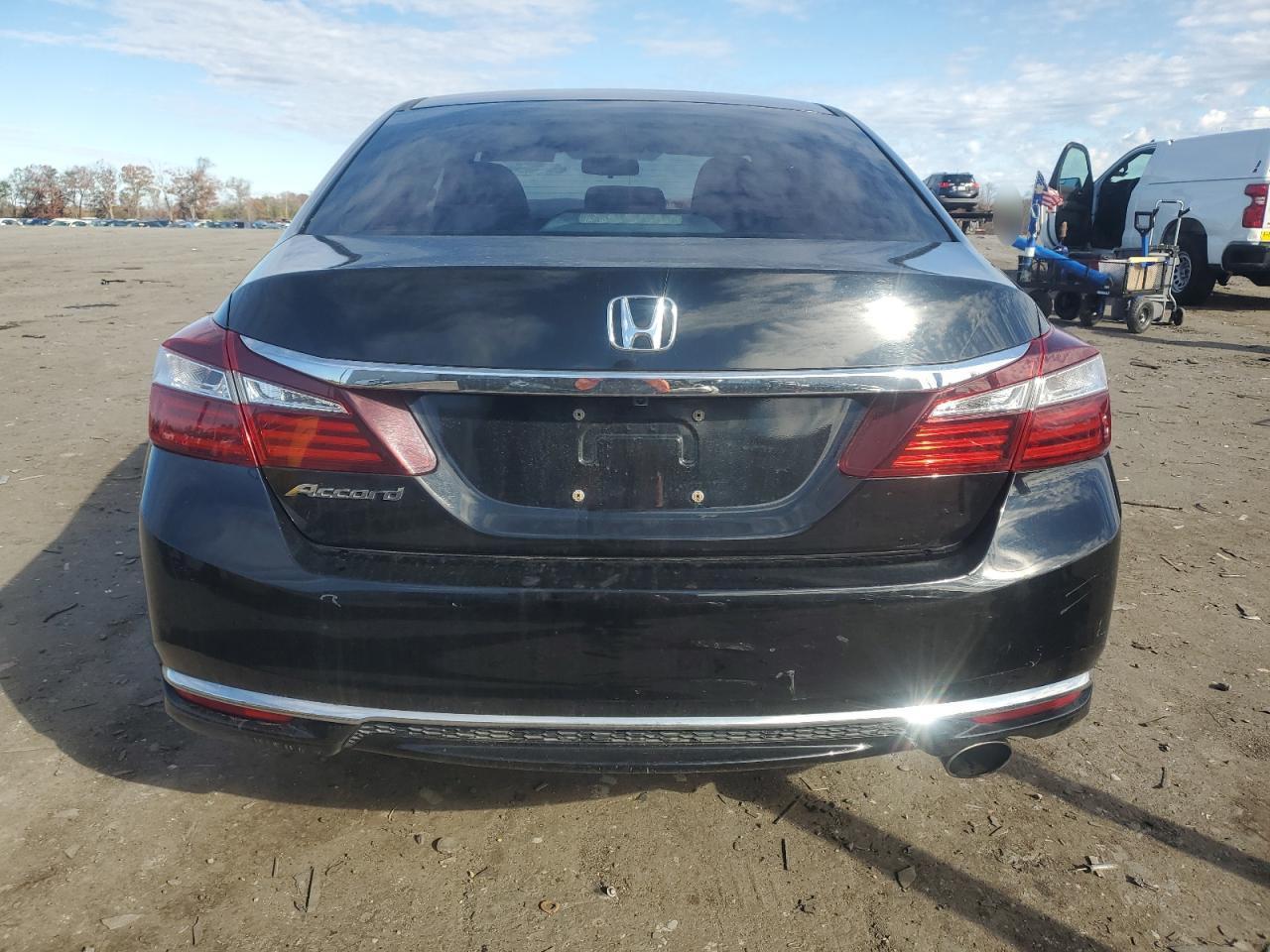 2016 Honda Accord Lx - Фото 6