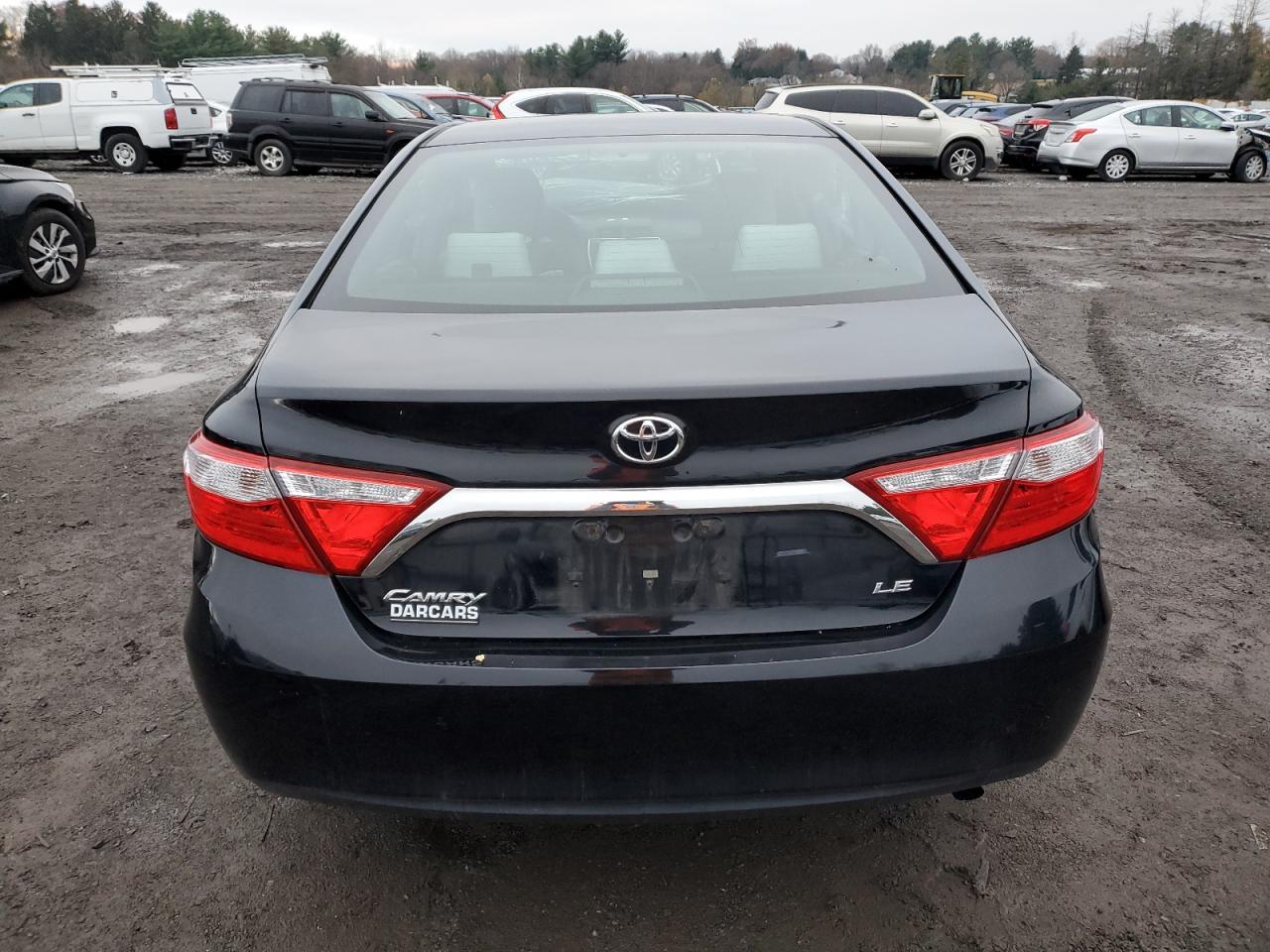 2017 Toyota Camry Le - Image 6