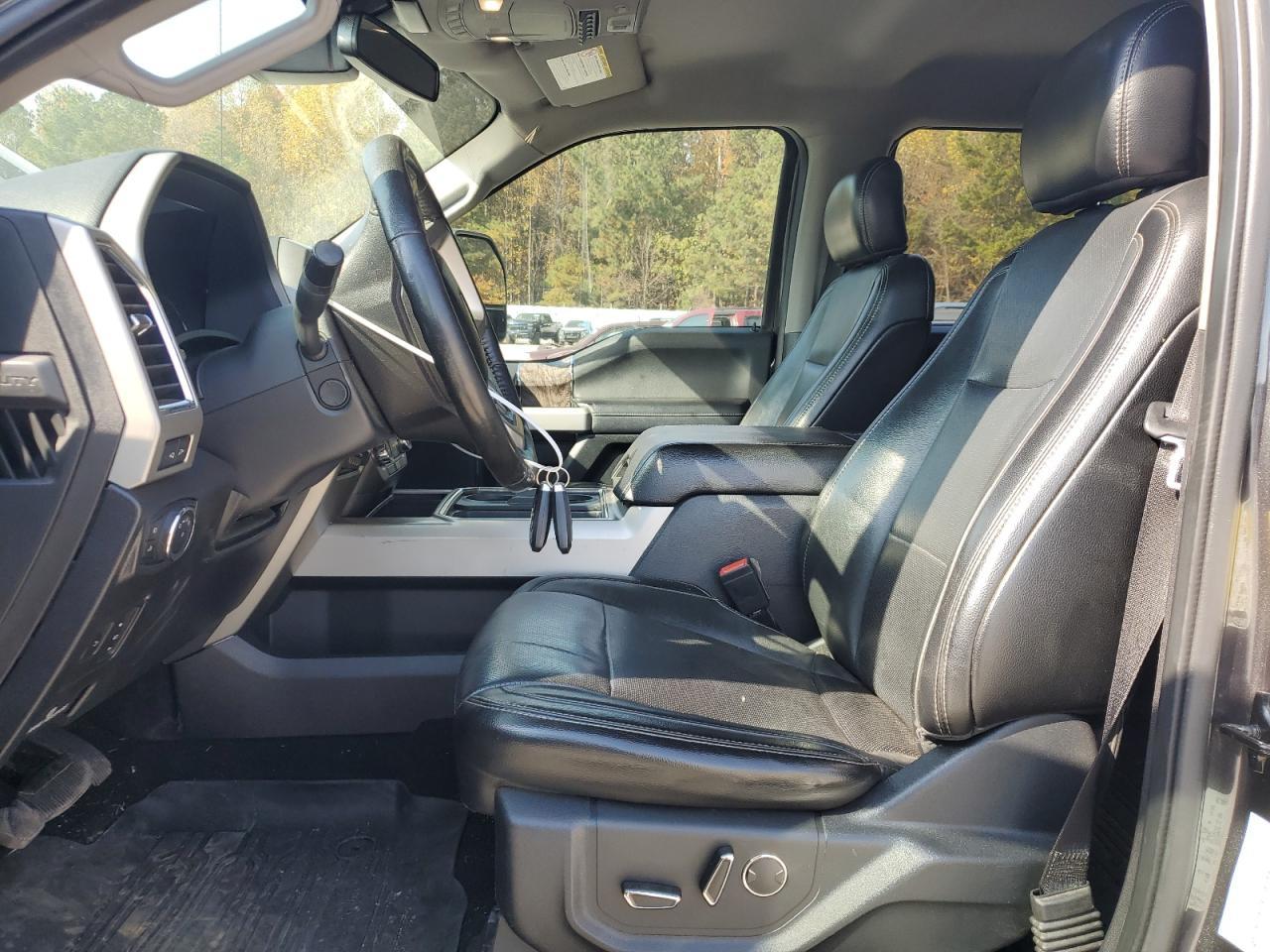 2018 Ford F350 Super Duty - Фото 7