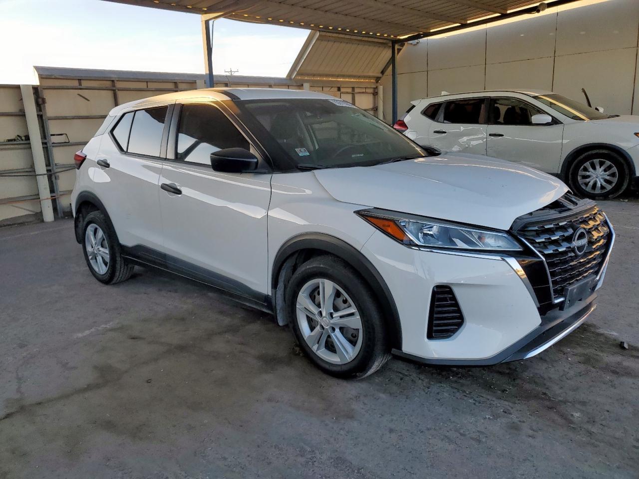 2024 Nissan Kicks S - Image 4