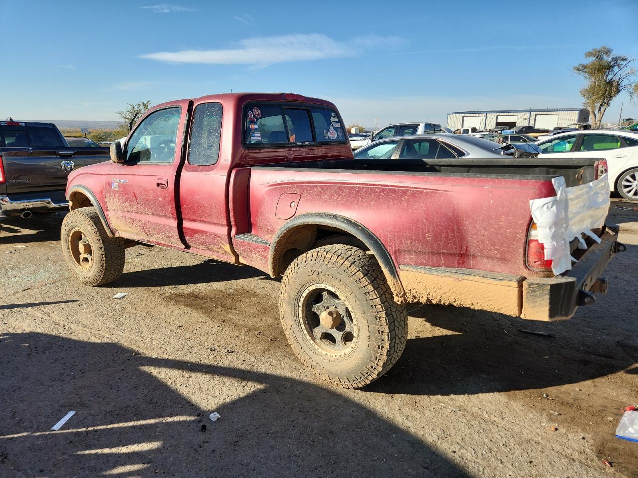 2001 Toyota Tacoma Xtracab - Image 2