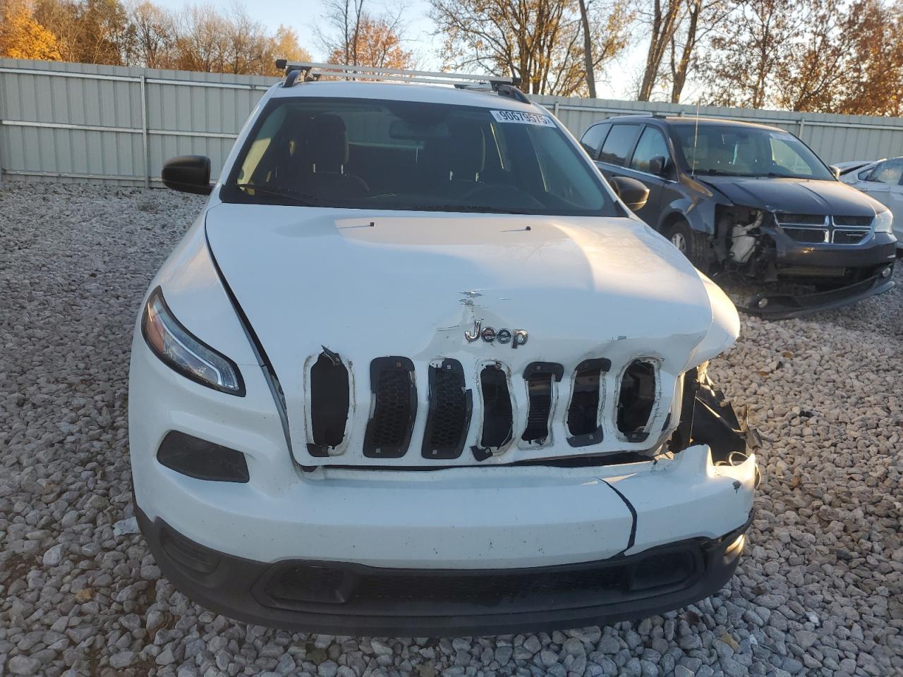 2016 Jeep Cherokee Sport - Фото 5