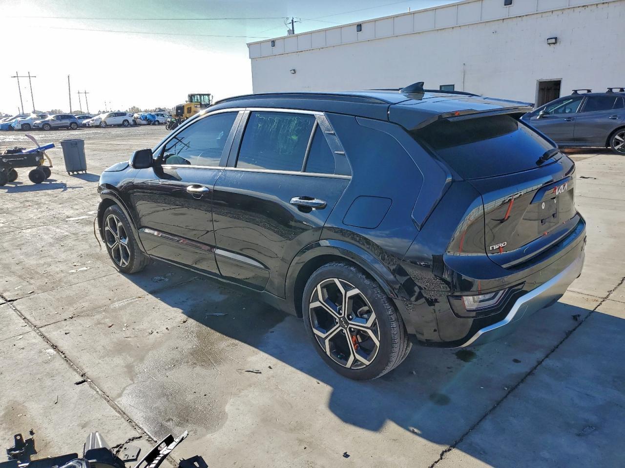 2023 Kia Niro Sx - Фото 2