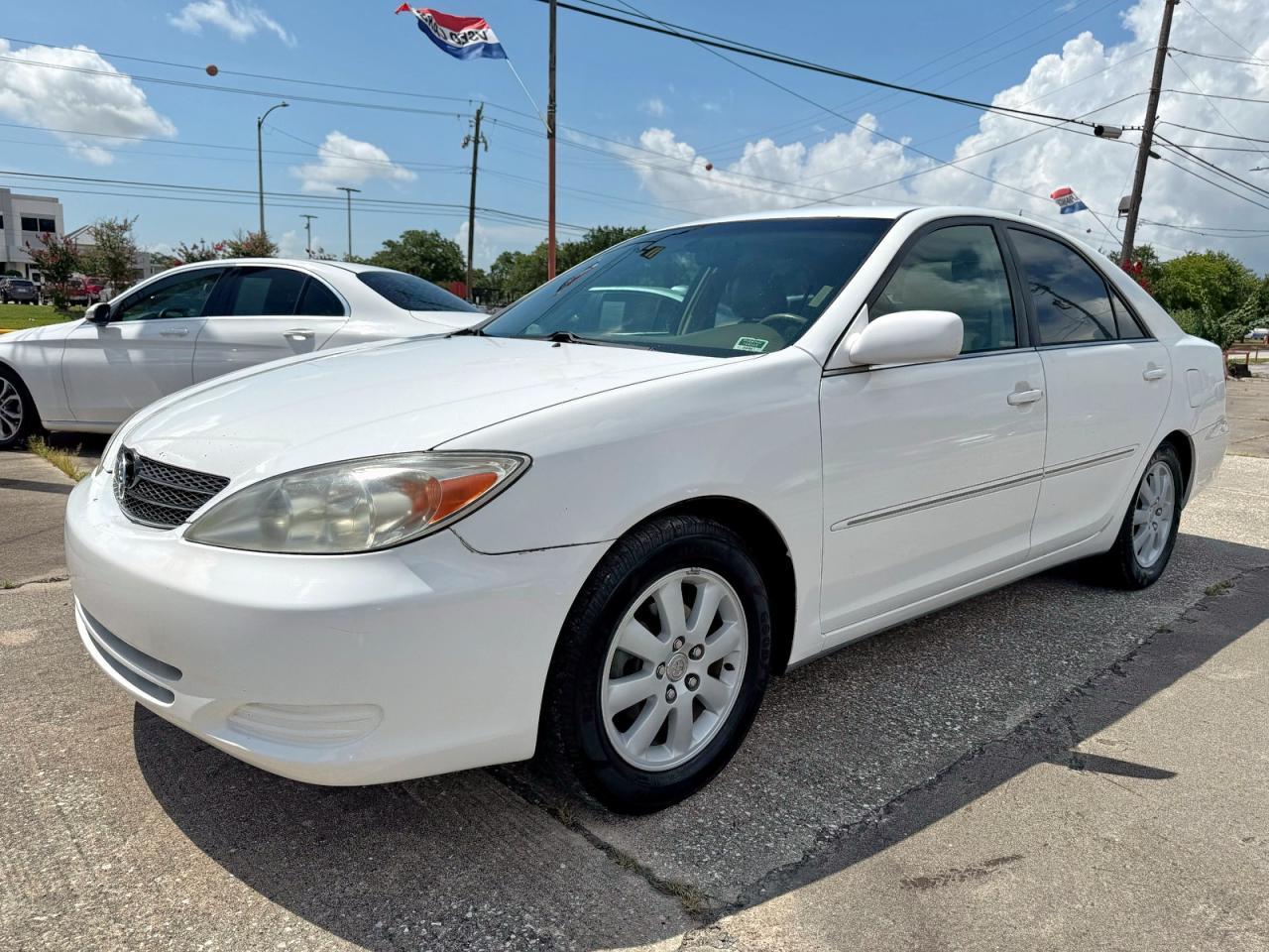 2002 Toyota Camry Le - Фото 2