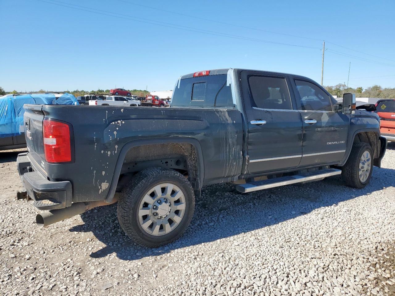 2017 GMC Sierra K2500 Denali - Фото 3