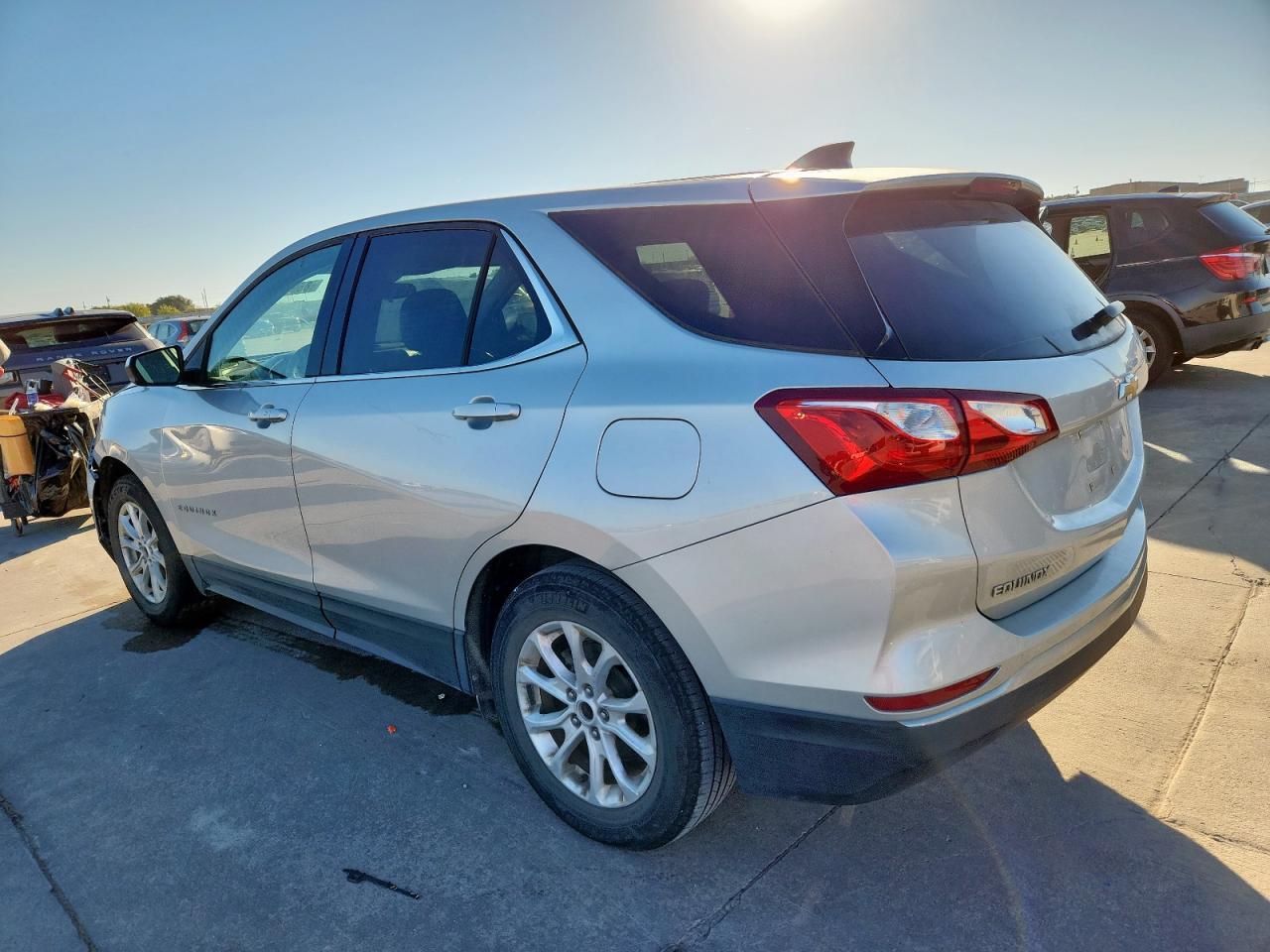2020 Chevrolet Equinox Lt - Фото 2