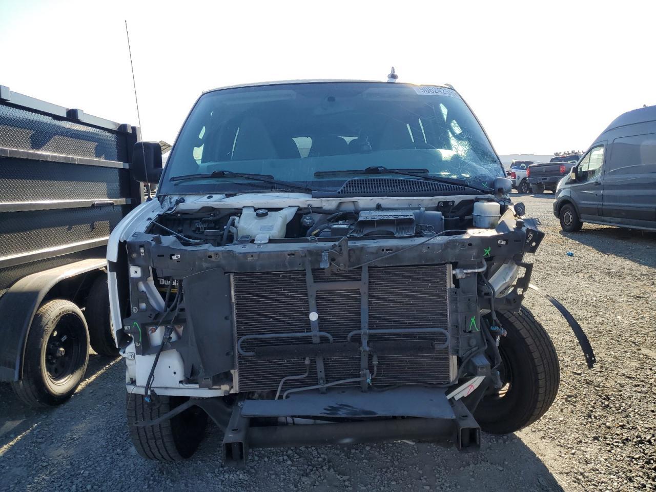 2016 Chevrolet Express 2500 - Фото 5