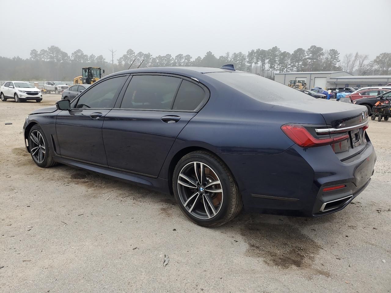 2020 BMW 750 Xi - Image 2