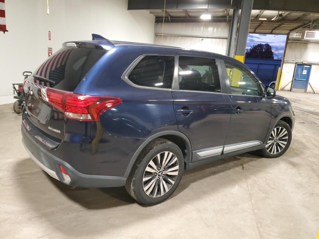 2018 Mitsubishi Outlander Es - Фото 3