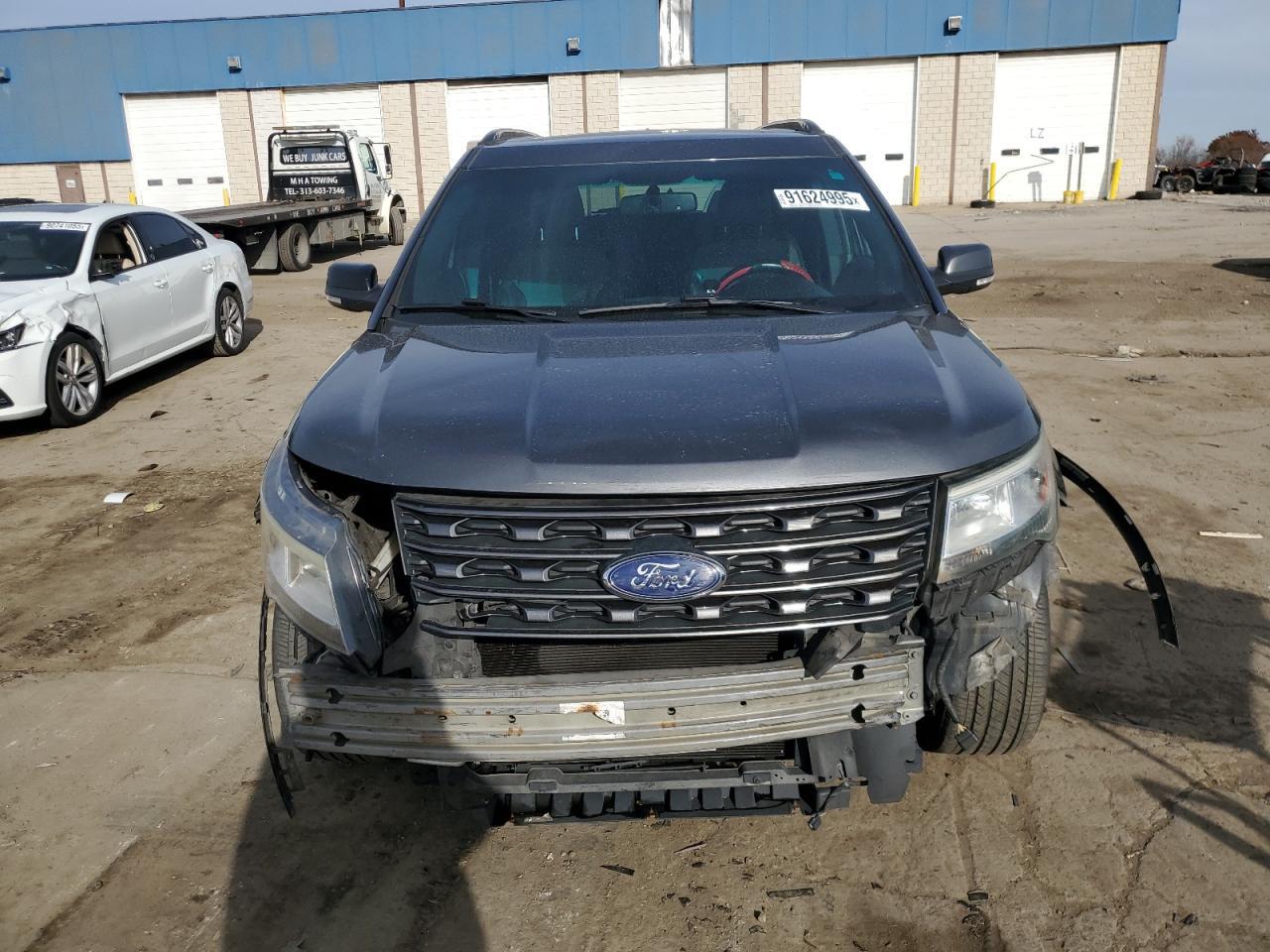 2017 Ford Explorer Xlt - Фото 5