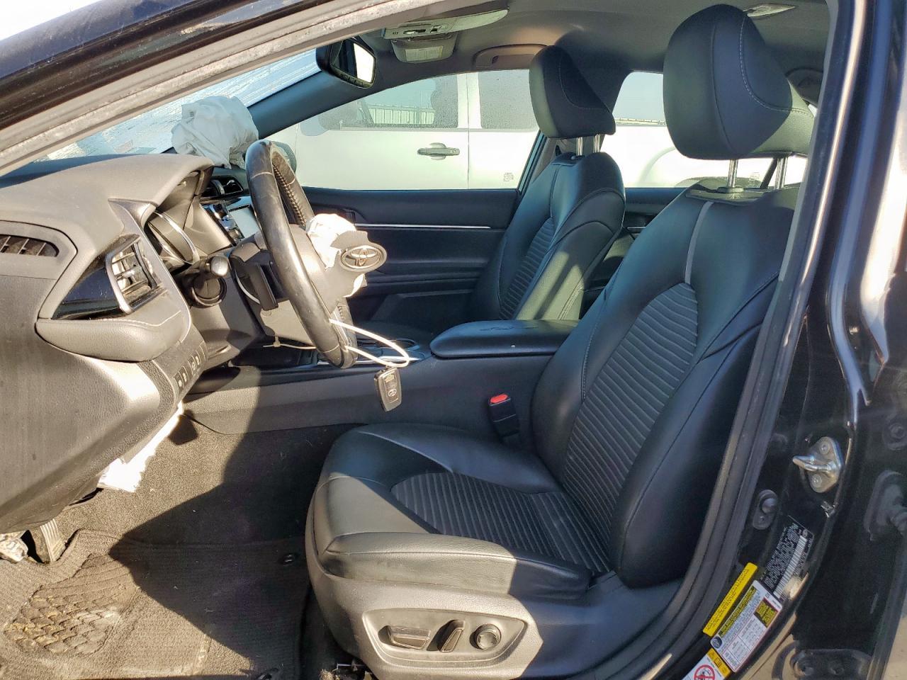 2019 Toyota Camry L - Фото 7