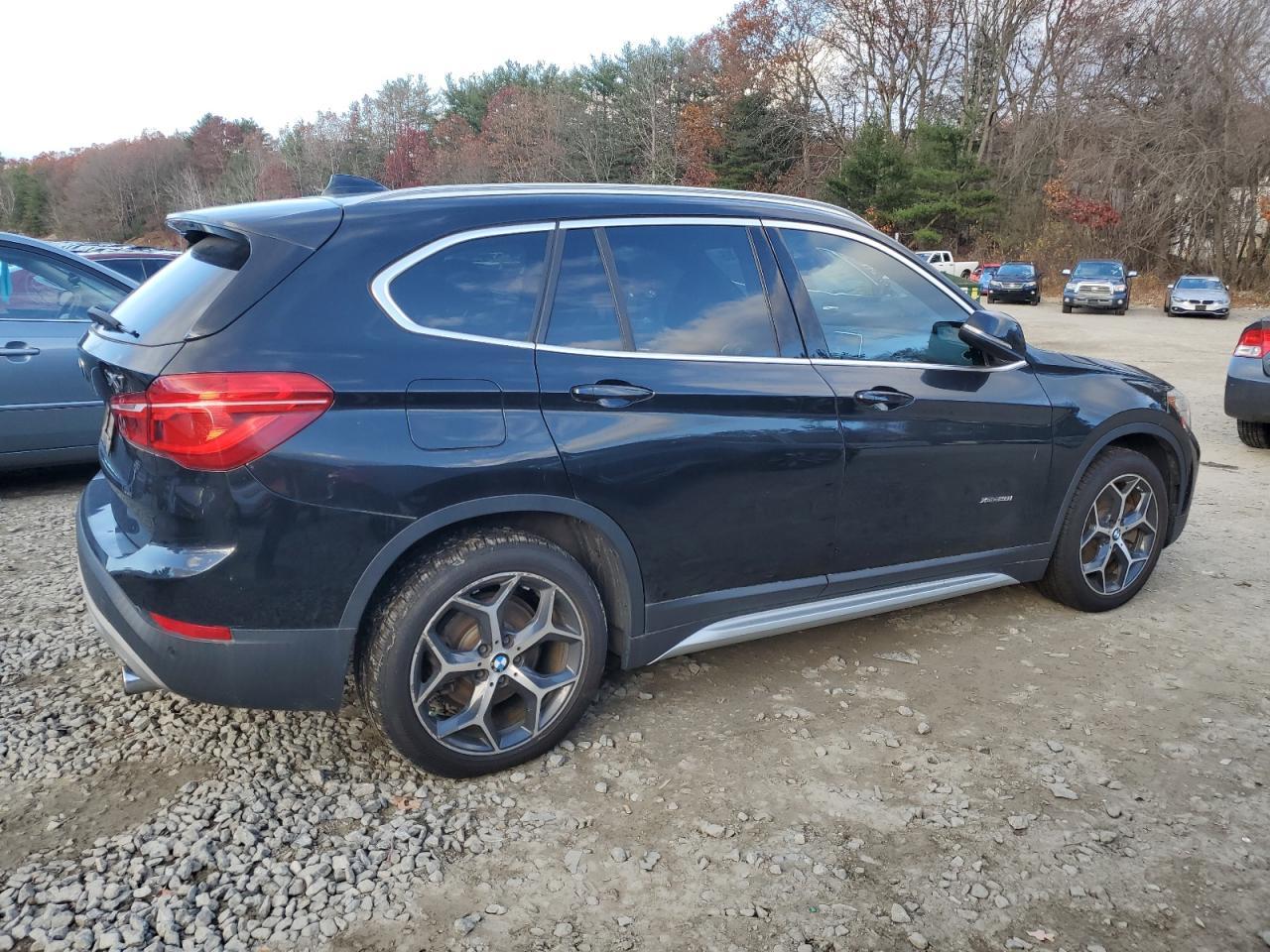 2016 BMW X1 xDrive28I - Фото 3