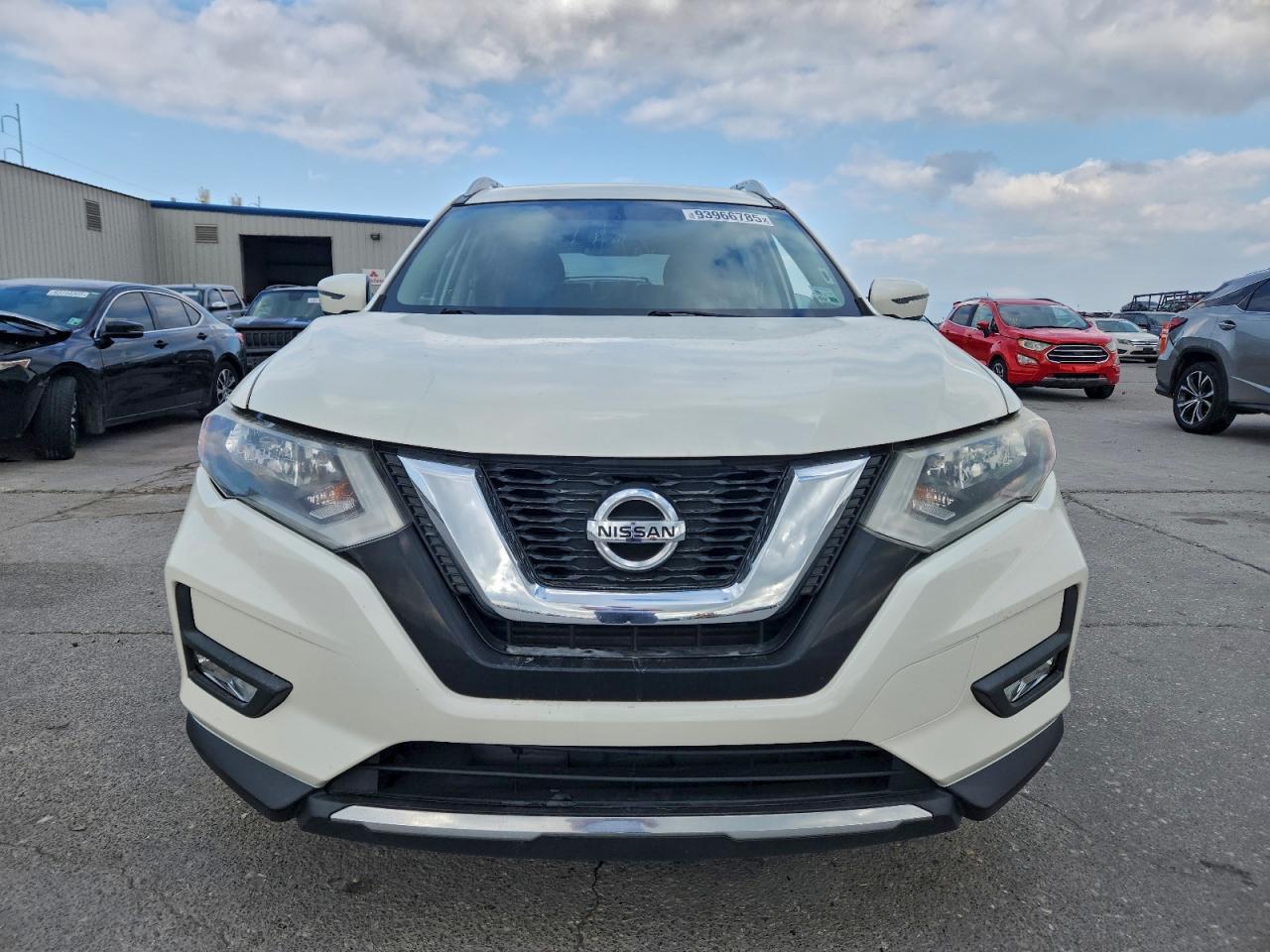2017 Nissan Rogue S - Image 5