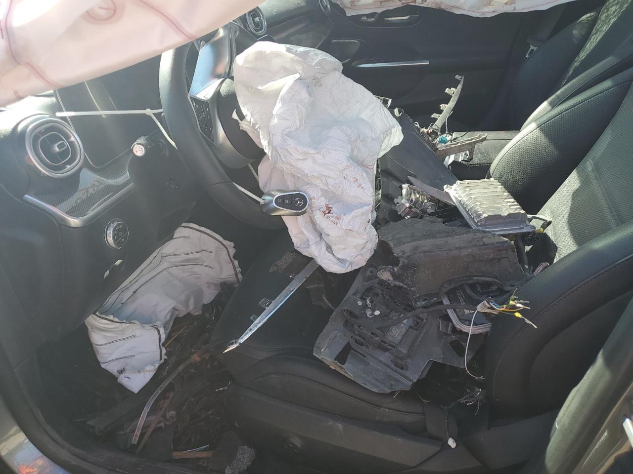 2024 Mercedes-Benz C 300 - Image 7