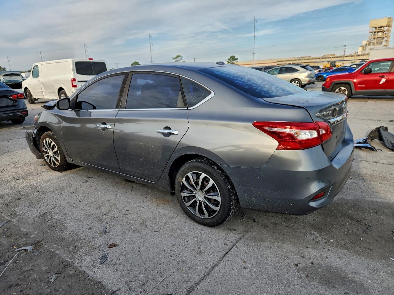 2017 Nissan Sentra - Фото 2