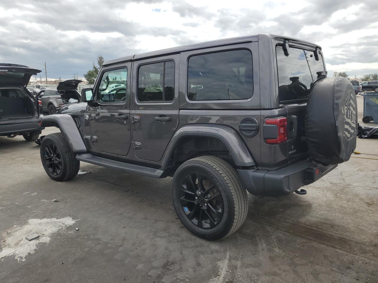 2020 Jeep Wrangler Unlimited Sahara - Image 2