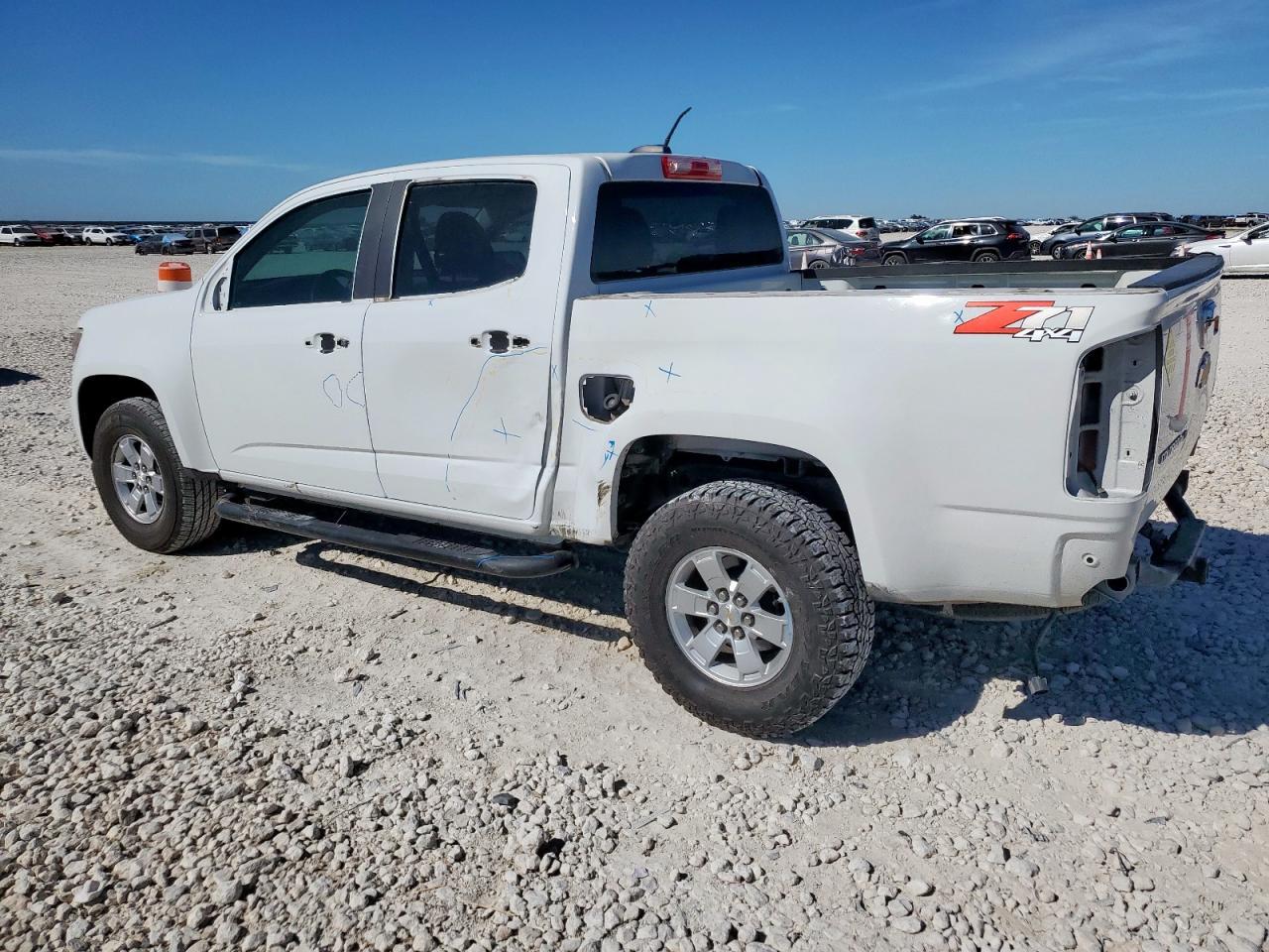2019 Chevrolet Colorado - Фото 2