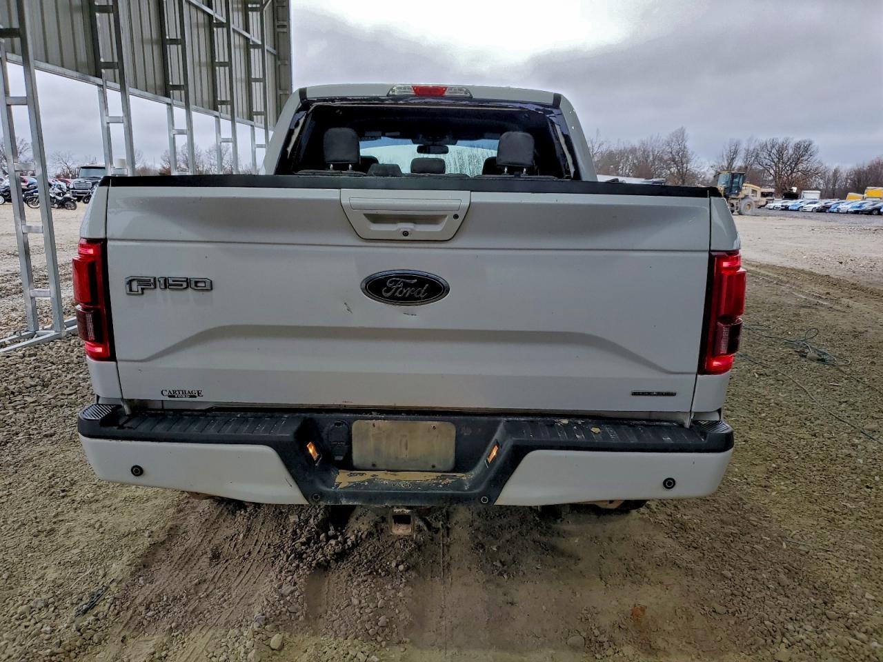 2015 Ford F150 Supercrew - Фото 6