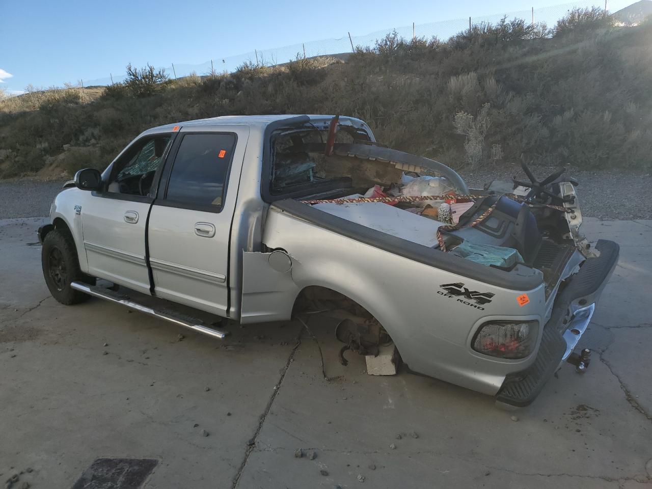 2002 Ford F150 Supercrew - Image 2