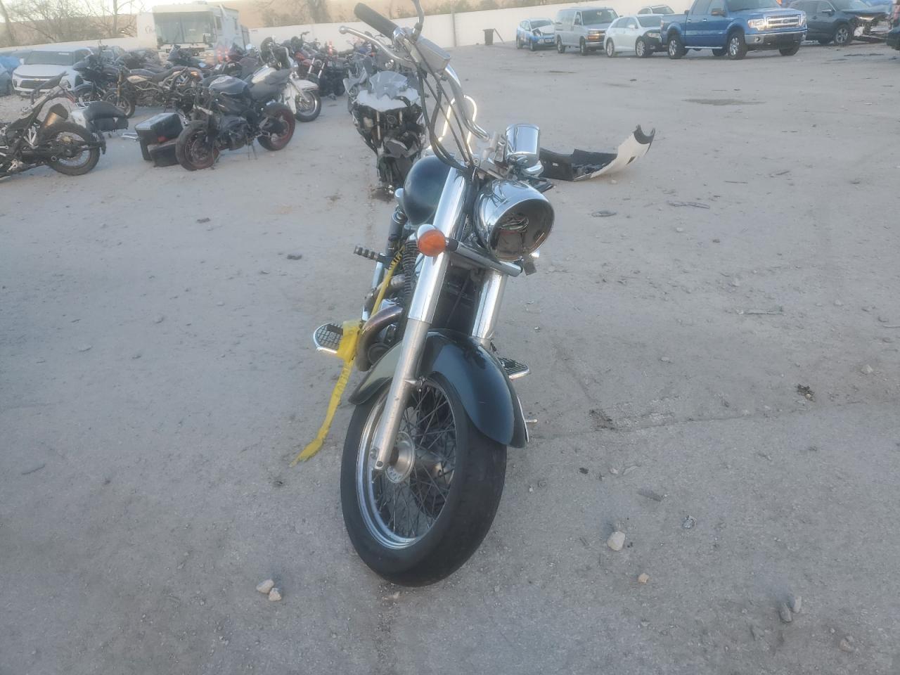 1998 Honda Vt750 Cd - Фото 2