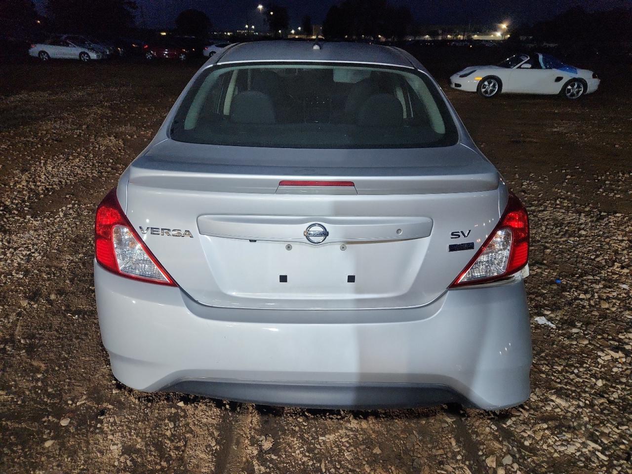 2018 Nissan Versa Sv - Фото 6