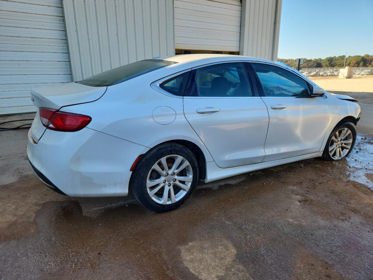 2015 Chrysler 200 Limited - Фото 3