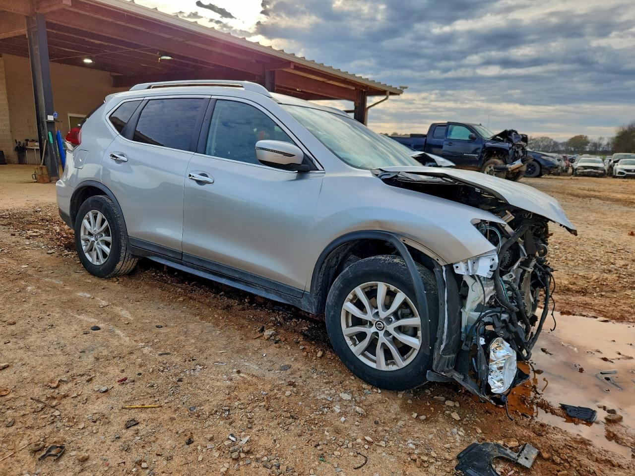 2019 Nissan Rogue S - Image 4