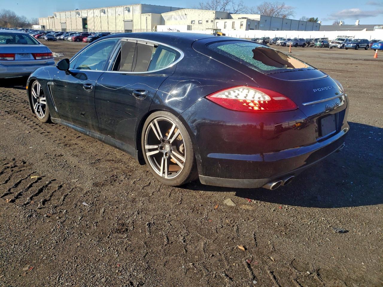 2011 Porsche Panamera S - Фото 2