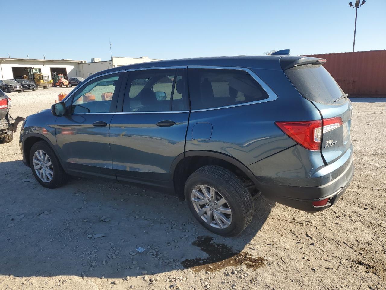 2019 Honda Pilot Lx - Image 2