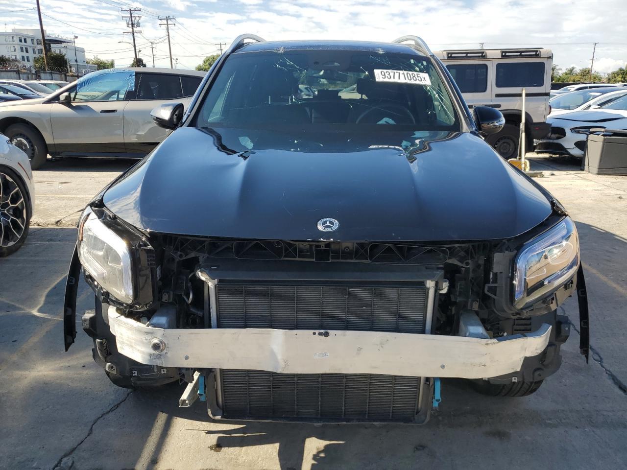 2025 Mercedes-Benz Glb 250 4Matic - Image 5