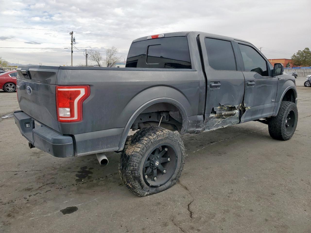 2015 Ford F150 Supercrew - Image 3