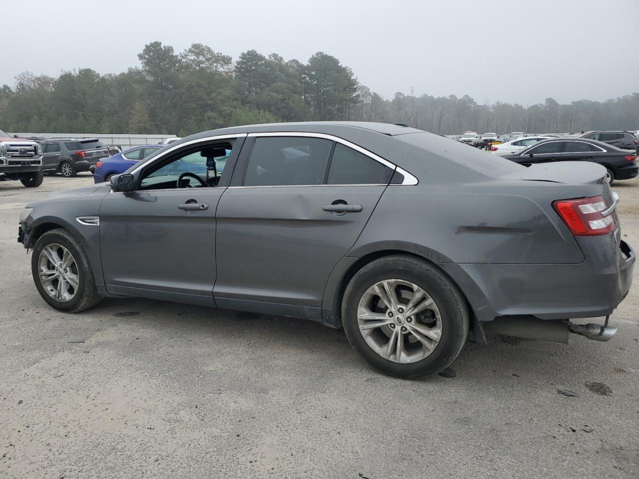 2015 Ford Taurus Sel - Image 2