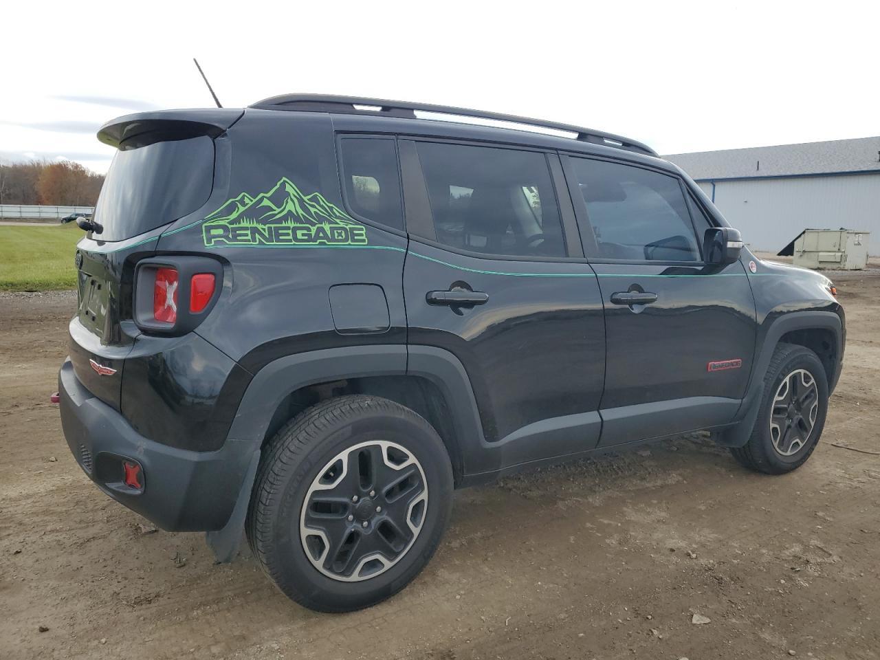 2017 Jeep Renegade Trailhawk - Фото 3